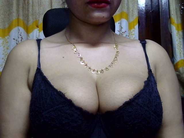 lima11 live cam on BongaCams