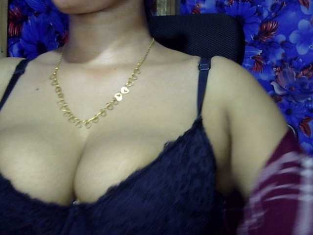 lima11 live cam on BongaCams