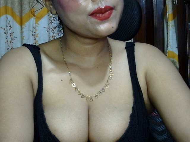 Nusrat-Mimi live cam preview