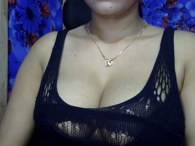 lima11 live cam on BongaCams