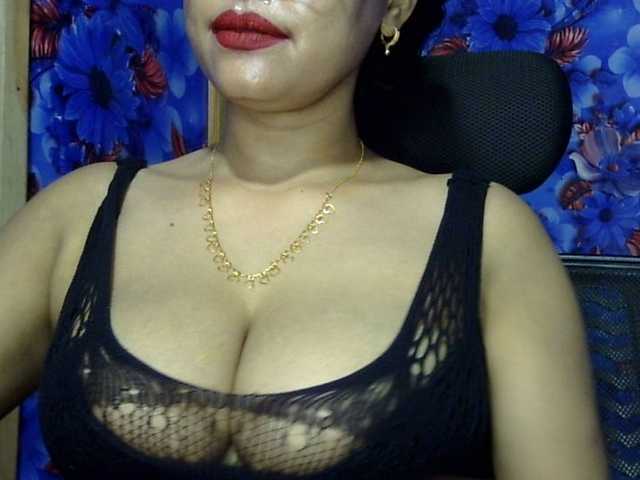 lima11 live cam on BongaCams