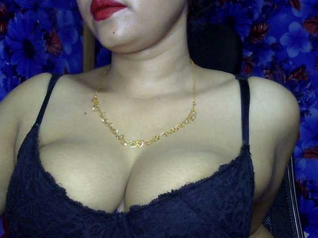 lima11 live cam on BongaCams