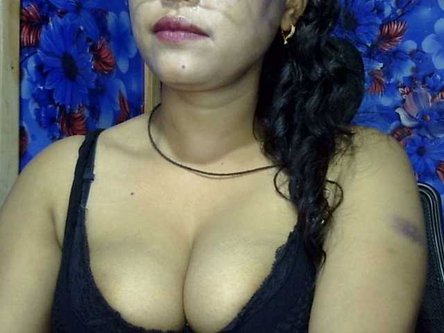 lima11 live cam on BongaCams