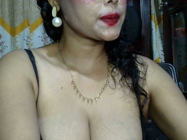 lima11 live cam on BongaCams