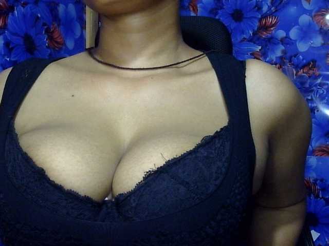 lima11 live cam on BongaCams