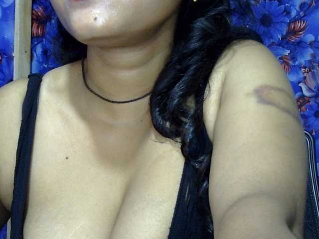 lima11 live cam on BongaCams
