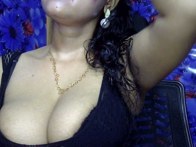 lima11 live cam on BongaCams