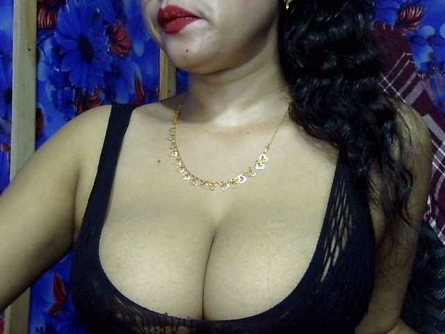 lima11 live cam on BongaCams