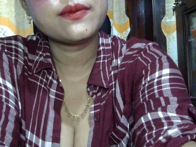 lima11 live cam on BongaCams