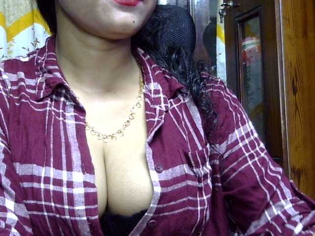 lima11 live cam on BongaCams