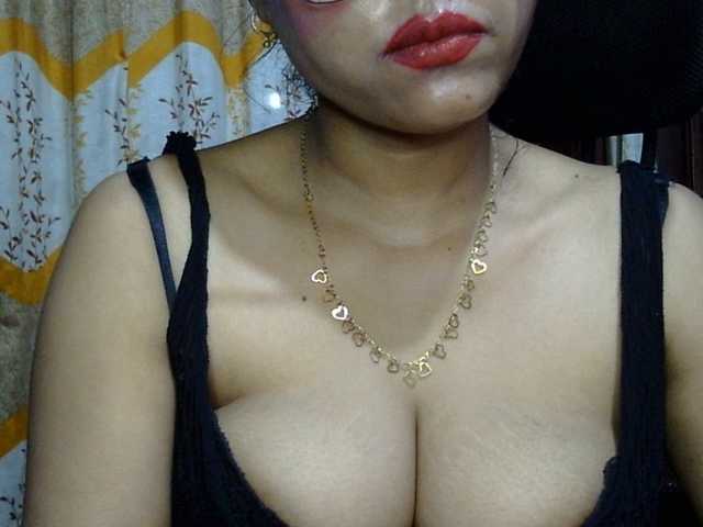 lima11 live cam on BongaCams
