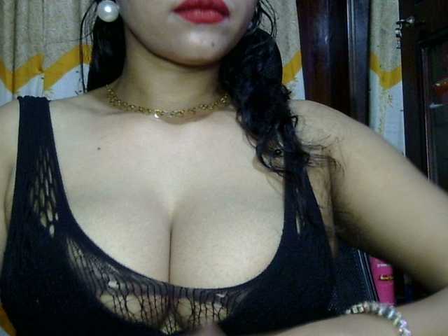 lima11 live cam on BongaCams
