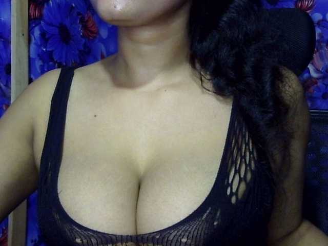 lima11 live cam on BongaCams