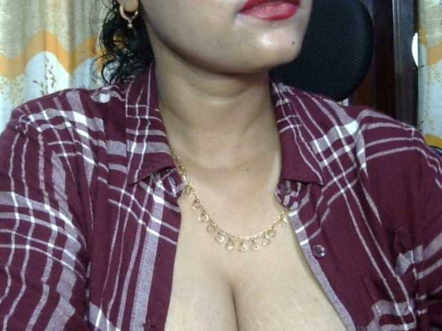 lima11 live cam on BongaCams