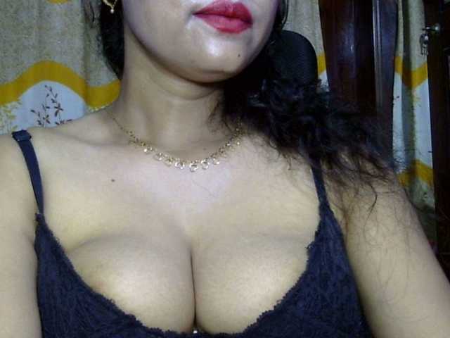 lima11 live cam on BongaCams