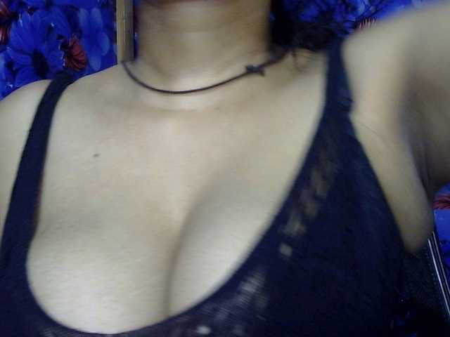 lima11 live cam on BongaCams