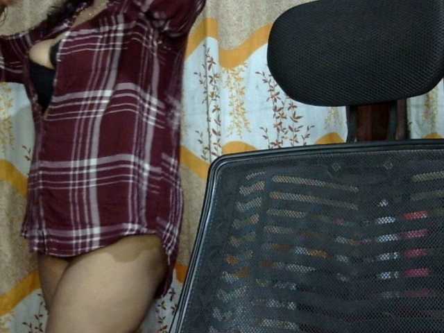 lima11 live cam on BongaCams