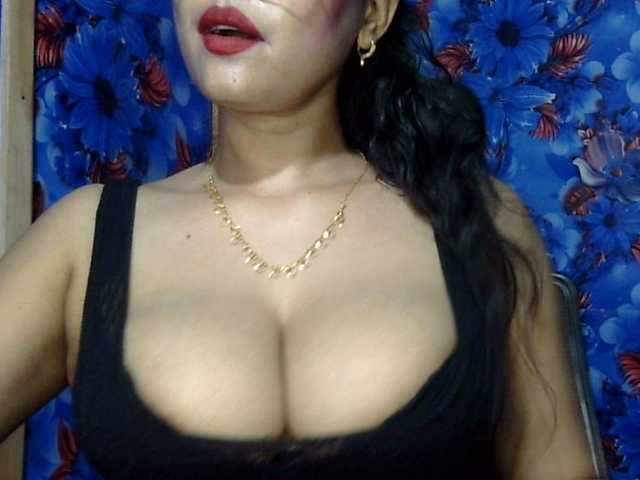 lima11 live cam on BongaCams