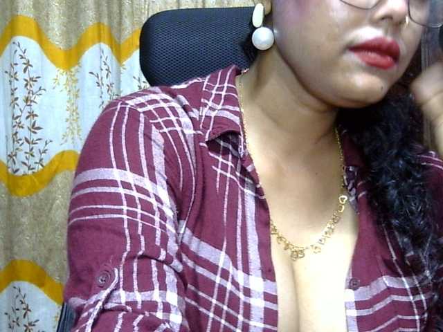 lima11 live cam on BongaCams