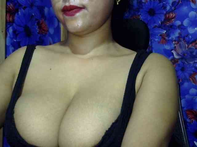 Nusrat-Mimi webcam