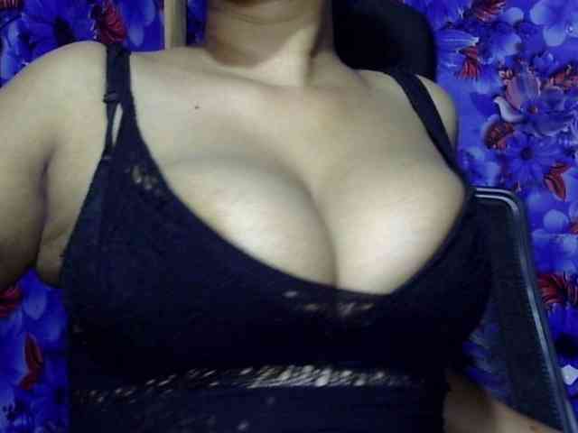 Nusrat-Mimi webcam