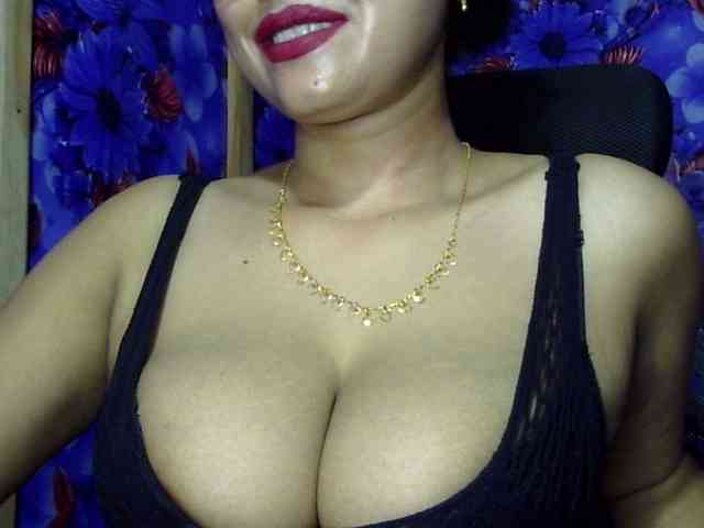 Nusrat-Mimi webcam