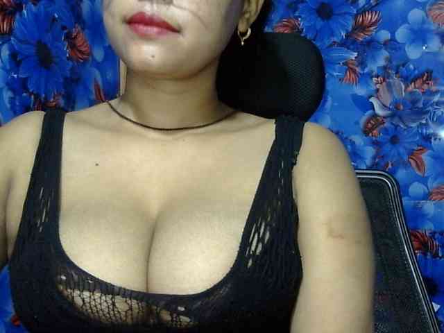 Nusrat-Mimi webcam