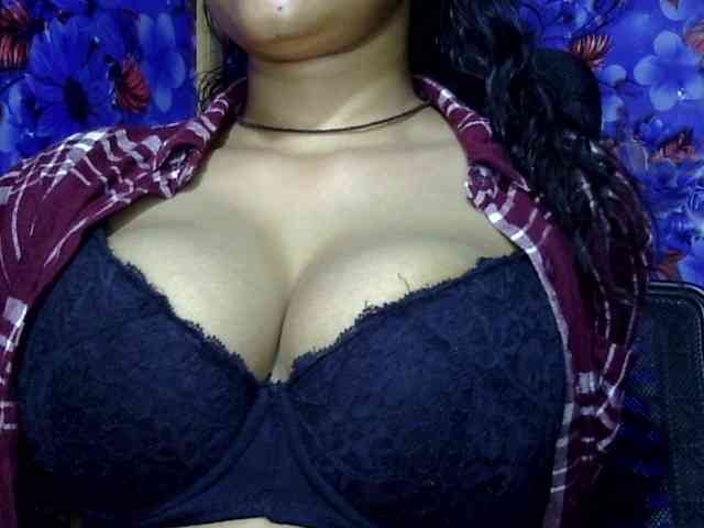 Nusrat-Mimi webcam