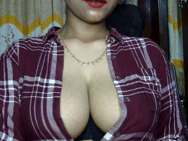 Nusrat-Mimi webcam