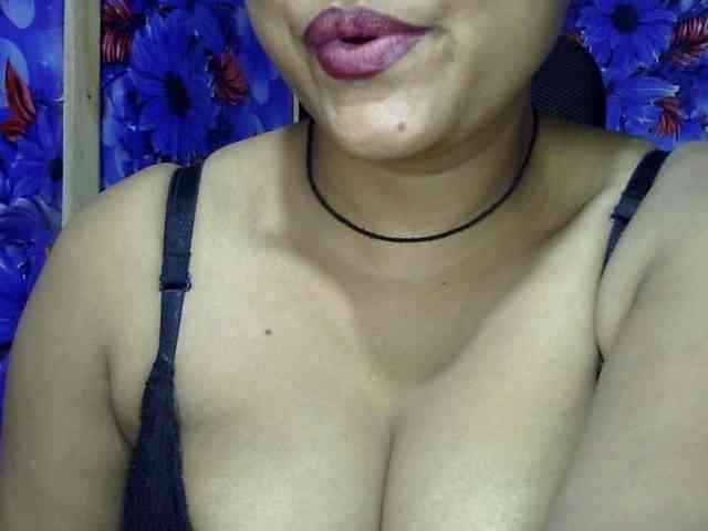 Nusrat-Mimi webcam