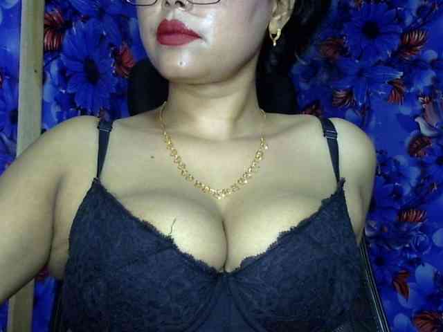 Nusrat-Mimi webcam