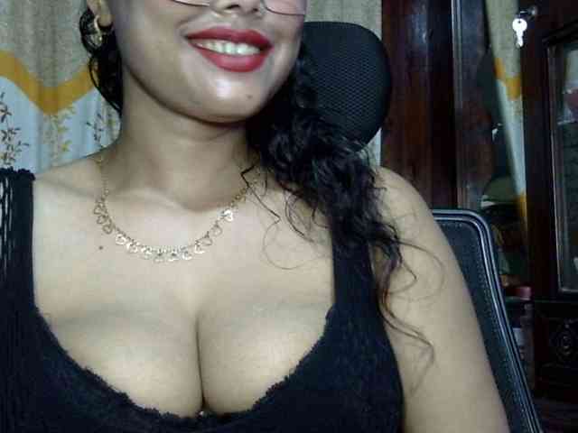 Nusrat-Mimi webcam