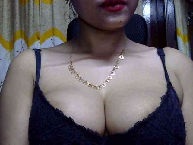 Nusrat-Mimi webcam