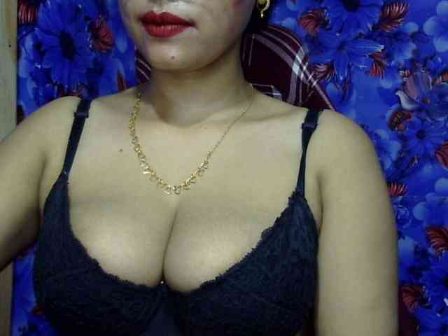 Nusrat-Mimi webcam