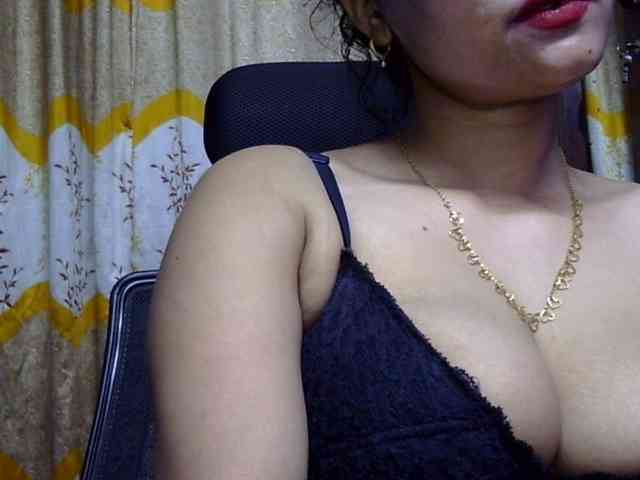 Nusrat-mimi's cam show statistics and live stream