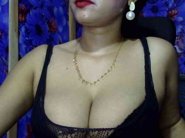 Nusrat-Mimi webcam