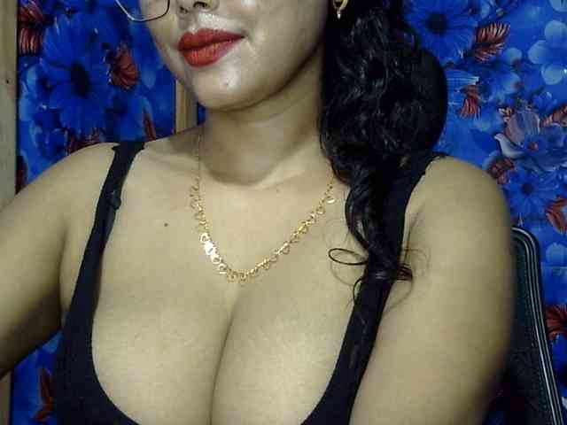Nusrat-Mimi webcam