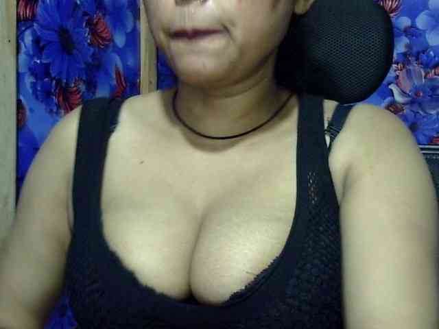 Nusrat-Mimi webcam