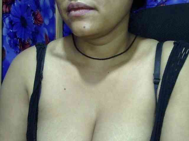 Nusrat-Mimi webcam