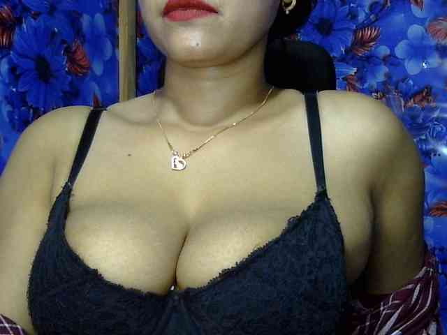 Nusrat-Mimi webcam