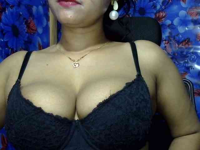 Nusrat-Mimi webcam