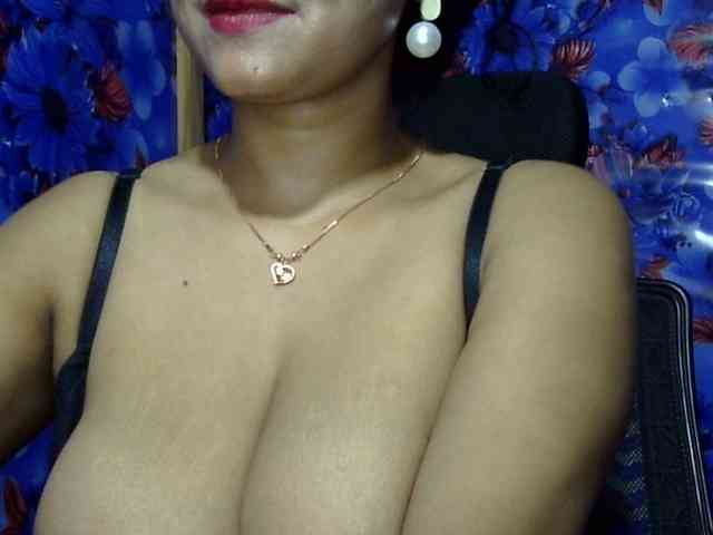 Nusrat-Mimi webcam