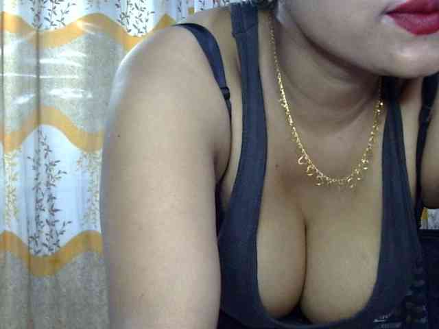 Nusrat-Mimi webcam