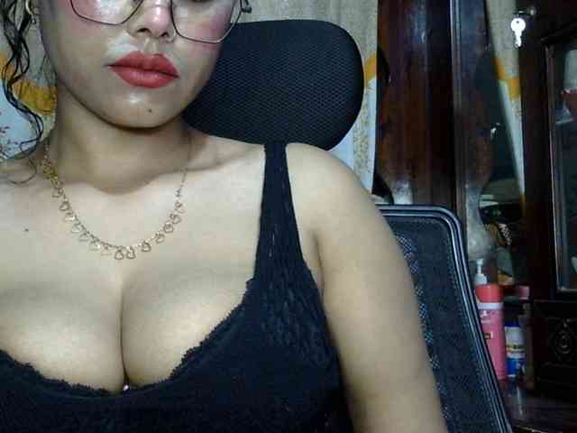 Nusrat-Mimi webcam