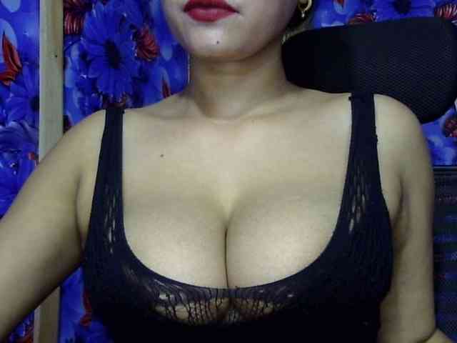 Nusrat-Mimi webcam