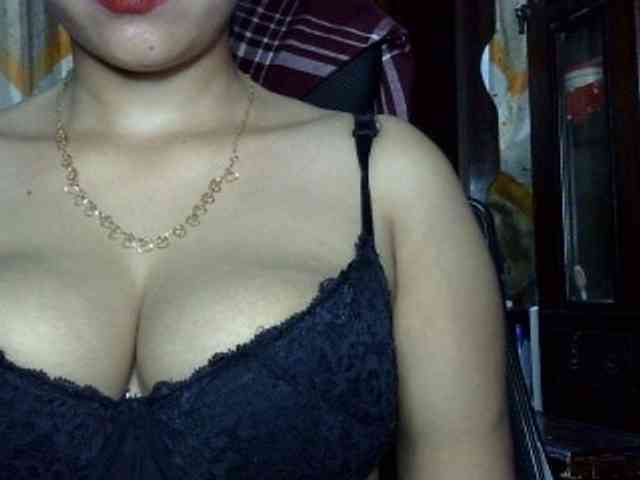 Nusrat-Mimi webcam