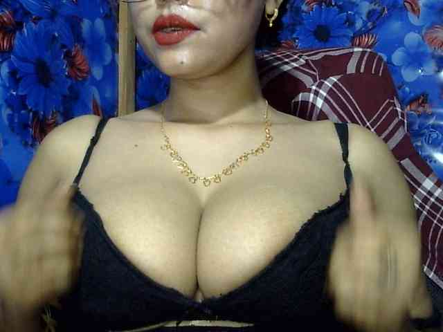 Nusrat-Mimi webcam