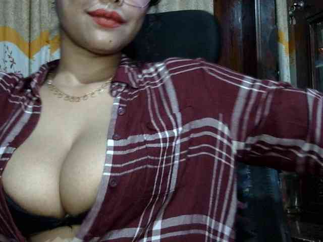 Nusrat-Mimi webcam