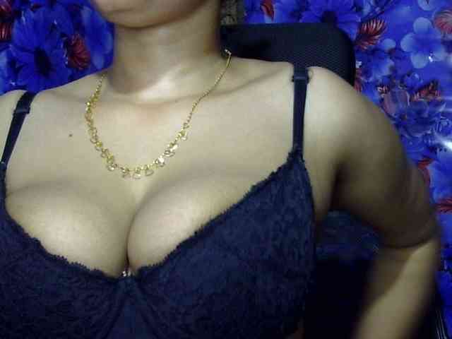 Nusrat-Mimi webcam