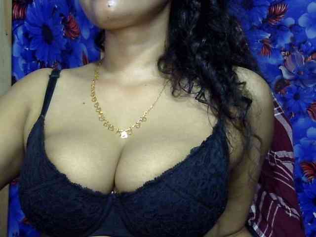 Nusrat-Mimi webcam
